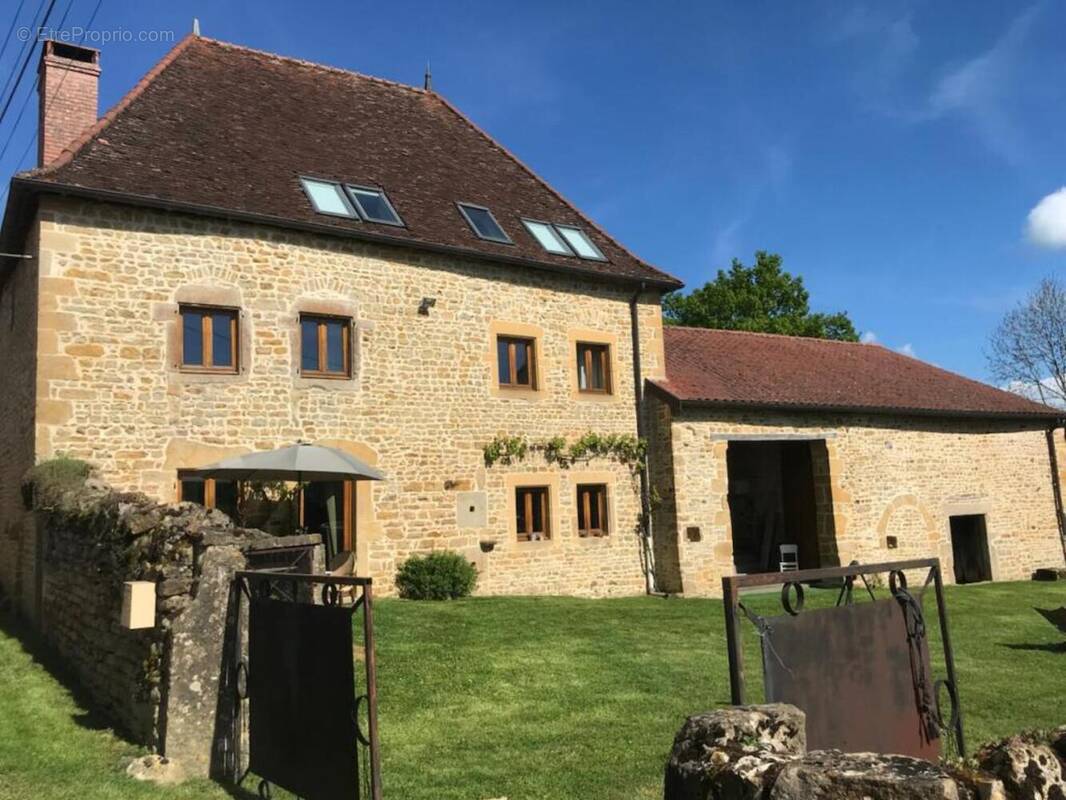 Photo 1 - Maison à LA CLAYETTE