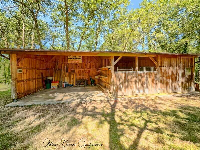 Maison à MAUZAC-ET-GRAND-CASTANG