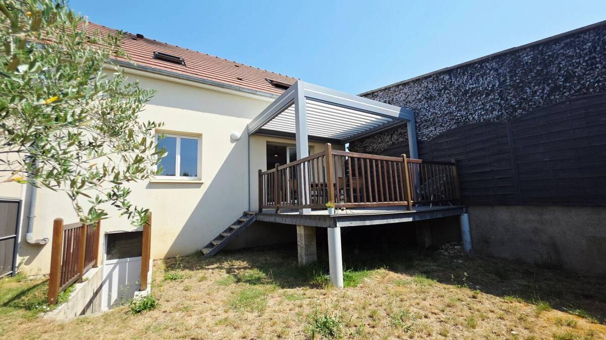 Maison à SAINT-DOULCHARD