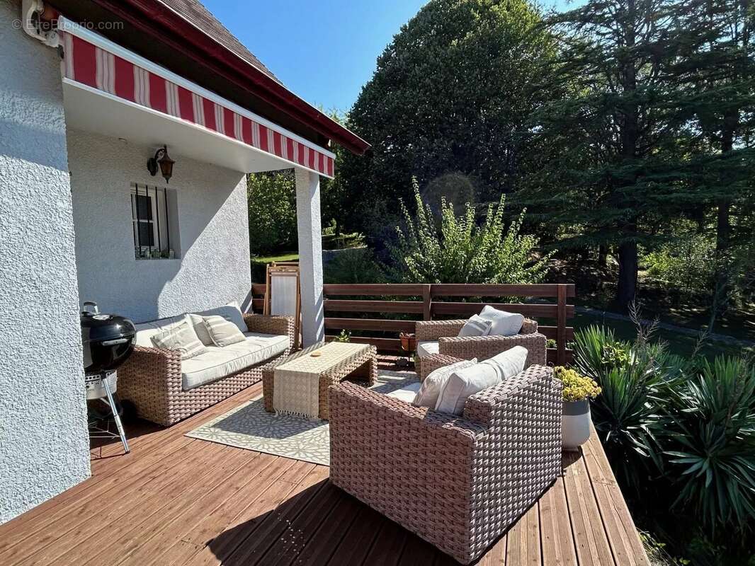 Maison néo-béarnaise avec jardin et vue époustouflante sur les Pyrénées - photo 9