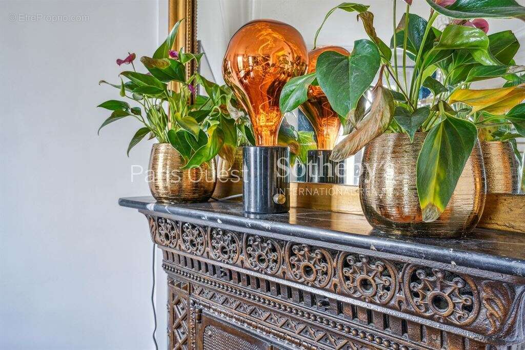 Appartement à NEUILLY-SUR-SEINE