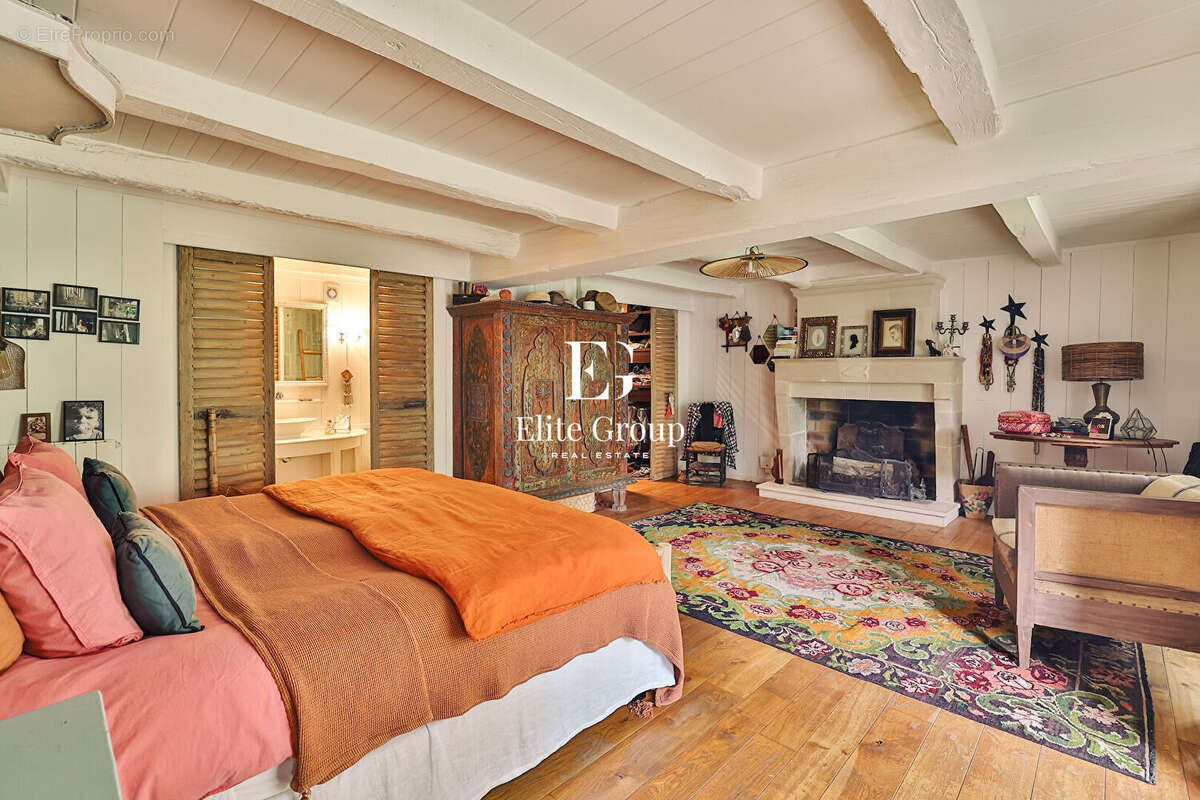 A vendre magnifique charentaise aux portes de la rochelle - 254 m2 - photo 12