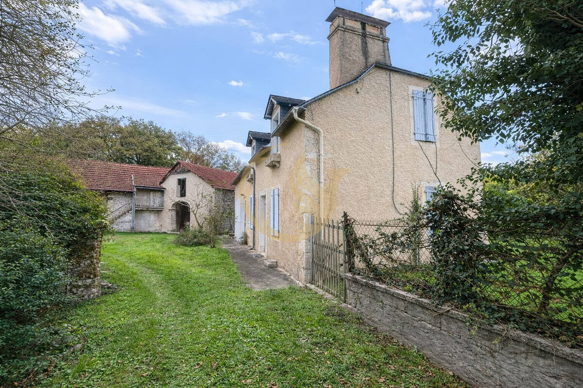 Maison à ARTIGUELOUVE