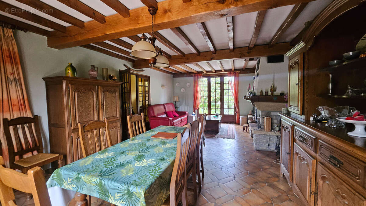 Maison à LACHAPELLE-AUX-POTS