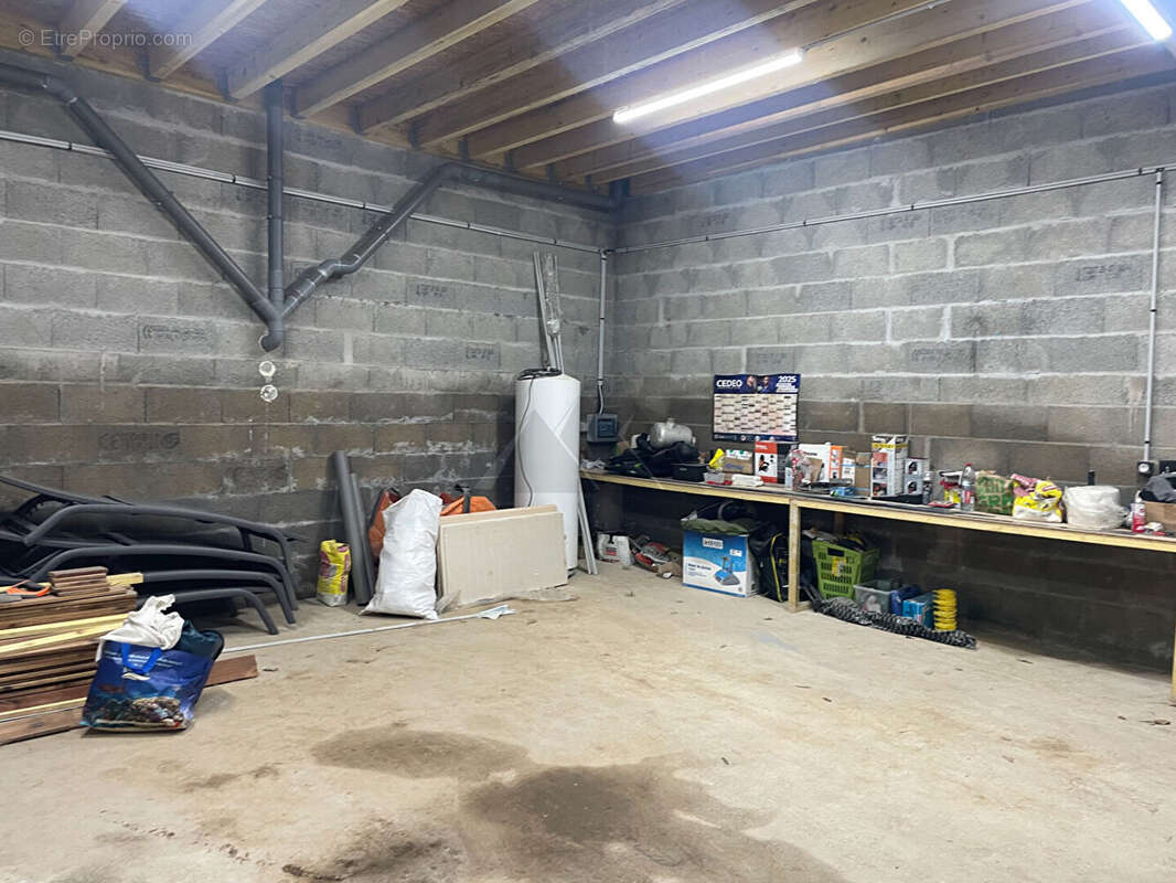 Maison à LE RELECQ-KERHUON