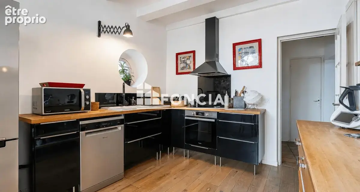Mus – Maison de caractère , piscine intérieure, patio et cachet d'exception pour une T6 de 186 m² au calme absolu - photo 5