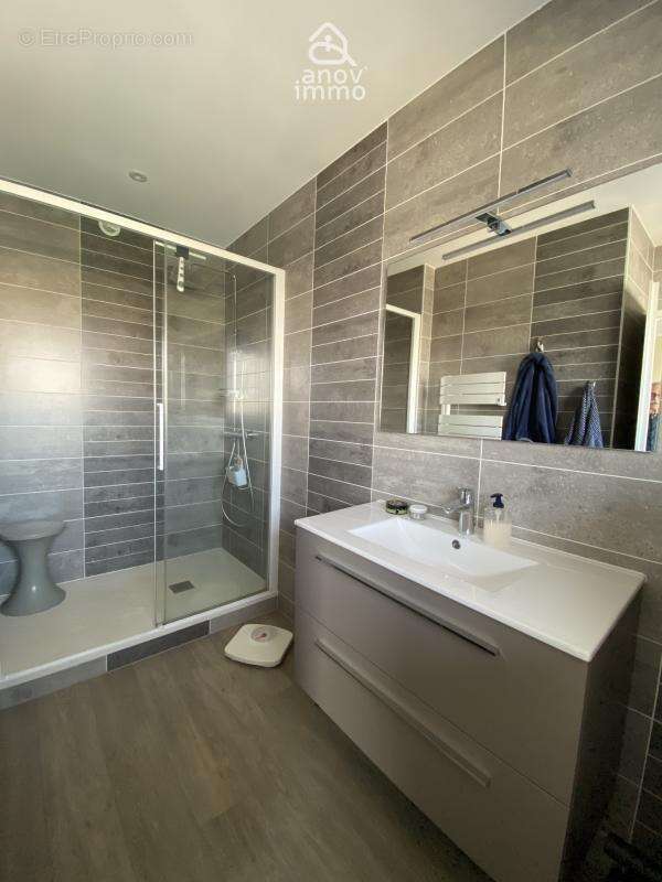 Appartement T5 coeur de ville, les sables d.olonne ,dernier é - photo 18
