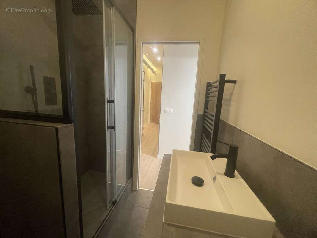 Appartement à PARIS-19E