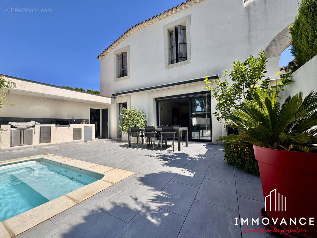 Maison à SAINT-GENIES-DES-MOURGUES