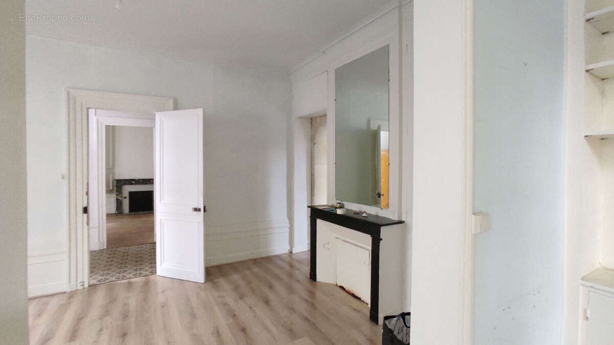 Maison à CHATELLERAULT