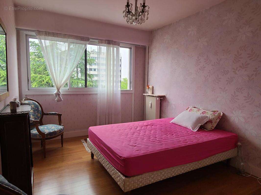 Appartement à RUEIL-MALMAISON
