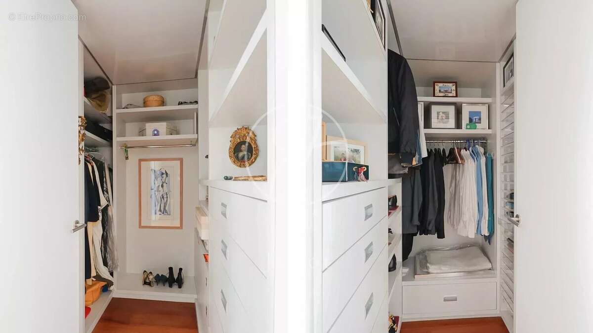 Maison à NEUILLY-SUR-SEINE