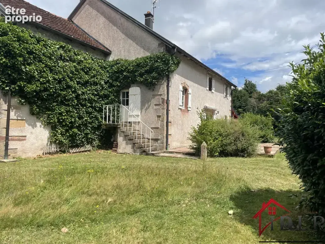 Une maison de caractère aux volumes généreux sur le secteur - photo 3