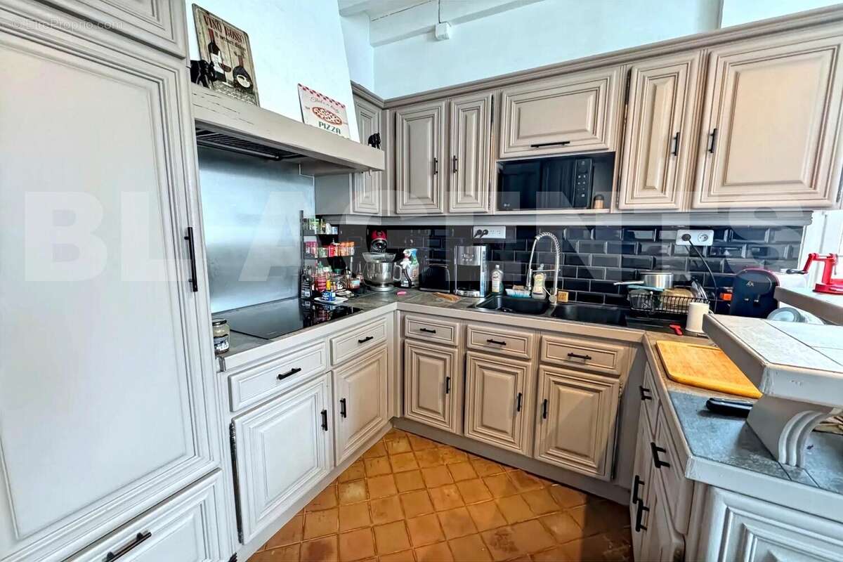 hoqi-d26fdaea2e1e4ea8be26f1fb67a7f2de - Maison à COULOMMIERS