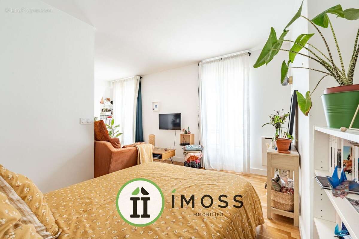 Appartement à PARIS-18E