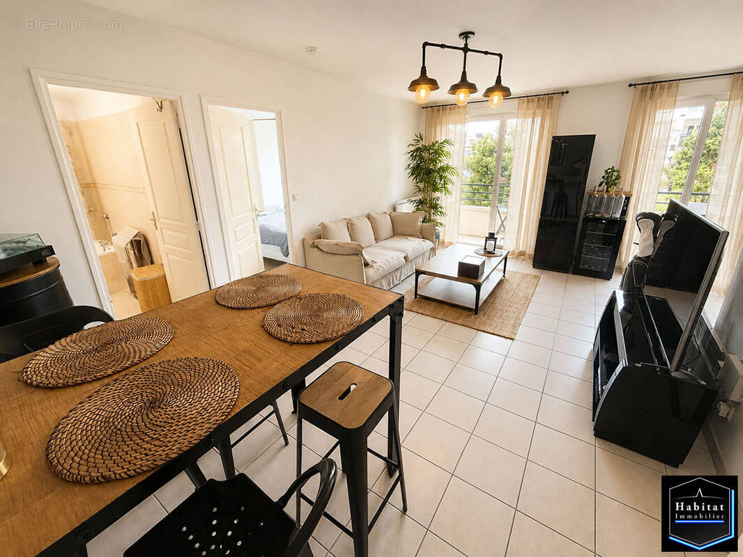 Appartement à LE PLESSIS-BELLEVILLE