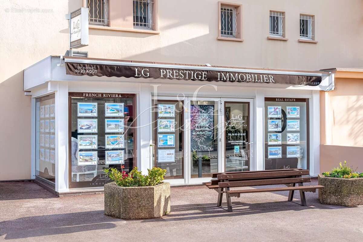 Appartement à MANDELIEU-LA-NAPOULE