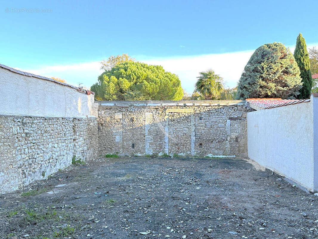 Terrain à LA ROCHELLE
