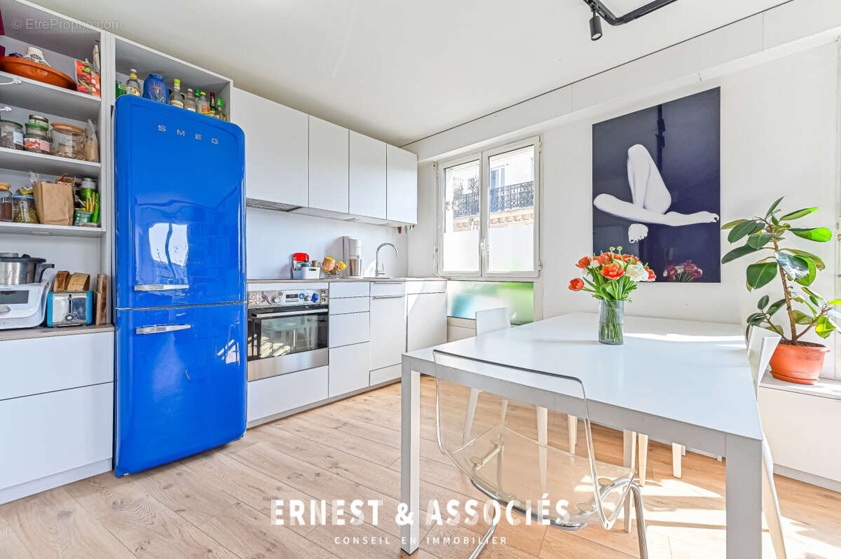 Appartement à PARIS-18E