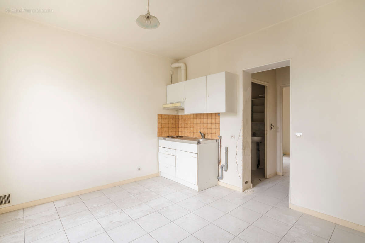 Appartement à LES PAVILLONS-SOUS-BOIS