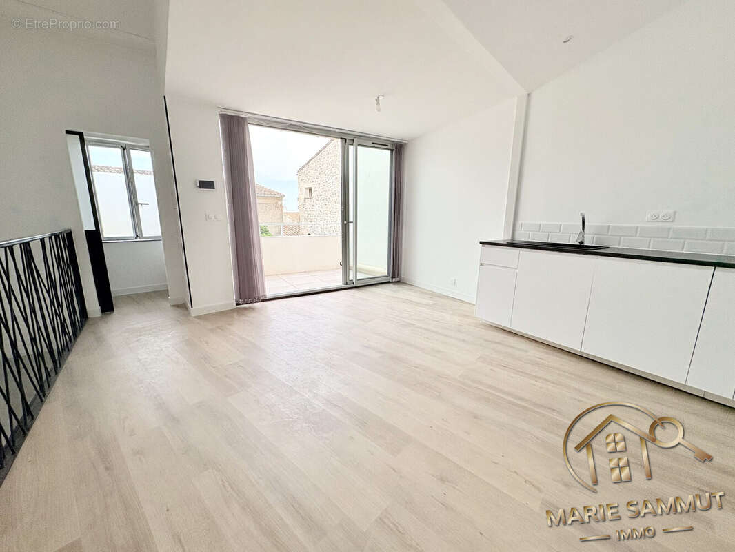 Maison 80 m² à Saint-Genies-Des-Mourgues  - photo 4