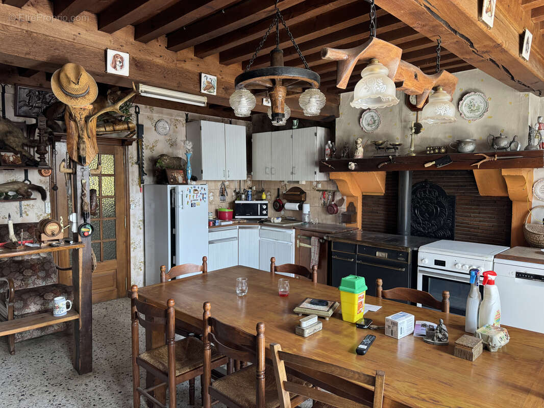 Maison à CERVON