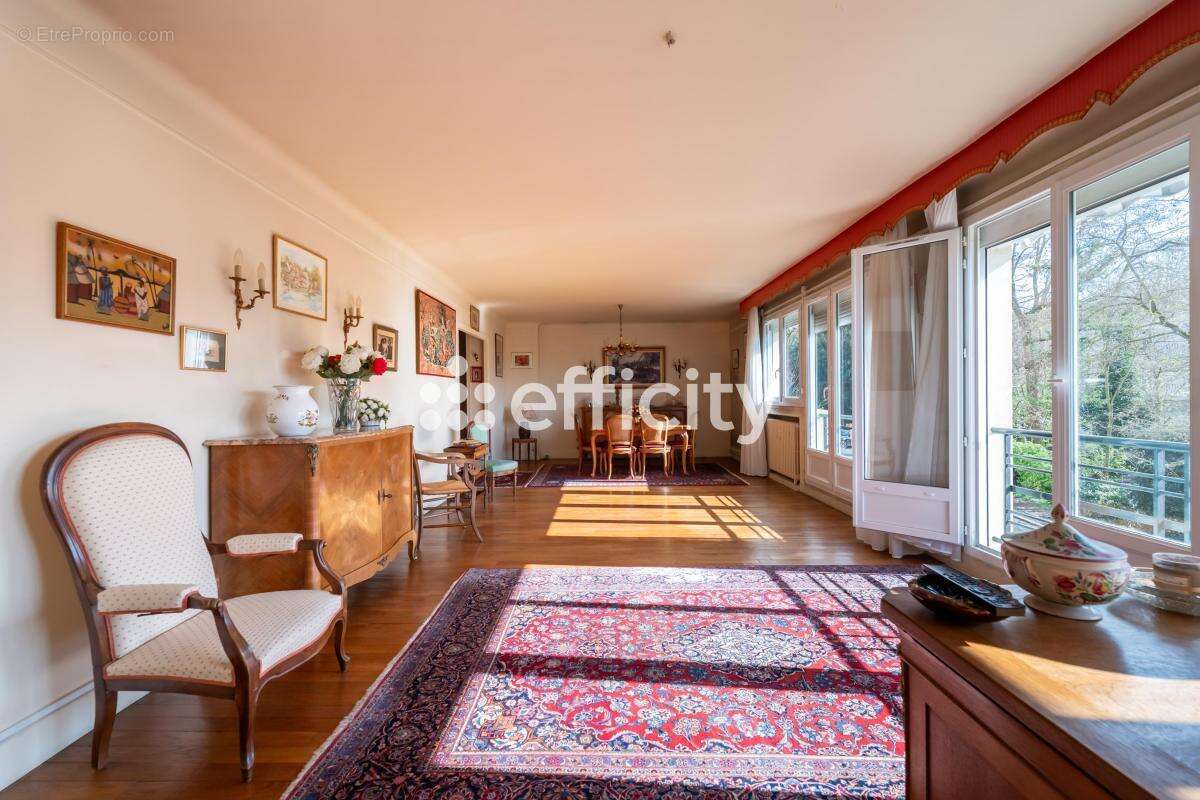Appartement à SEVRES