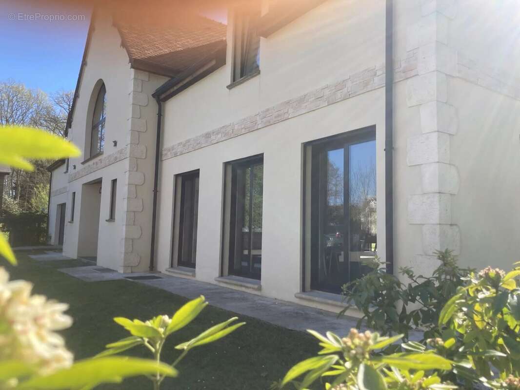 Maison à POIGNY-LA-FORET