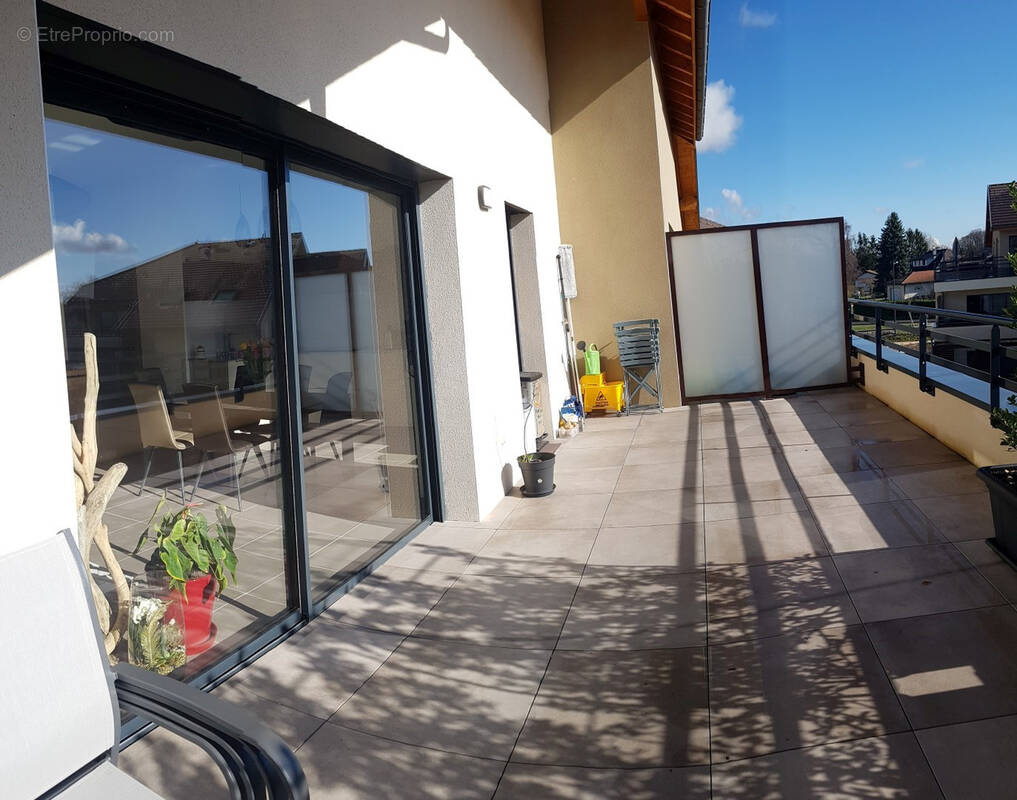 Appartement à ORNEX