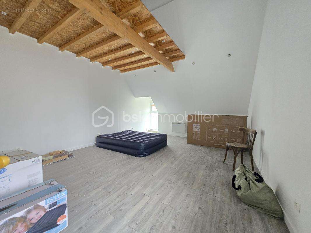 Maison à SAINT-MARTIN-DES-CHAMPS