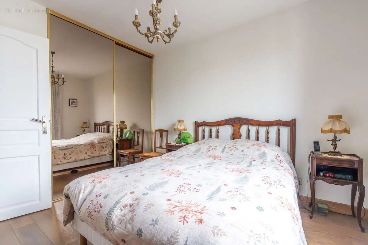 Maison à BRY-SUR-MARNE