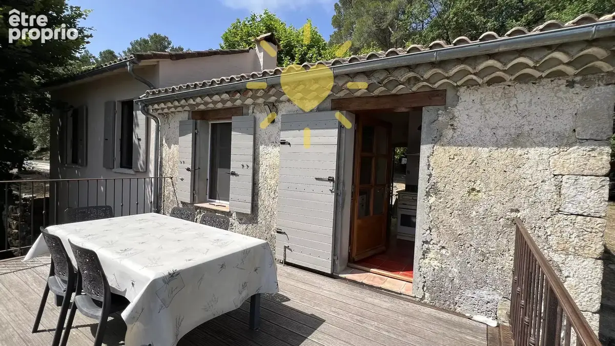 Photo Maison à Claviers au prix de 430 500€