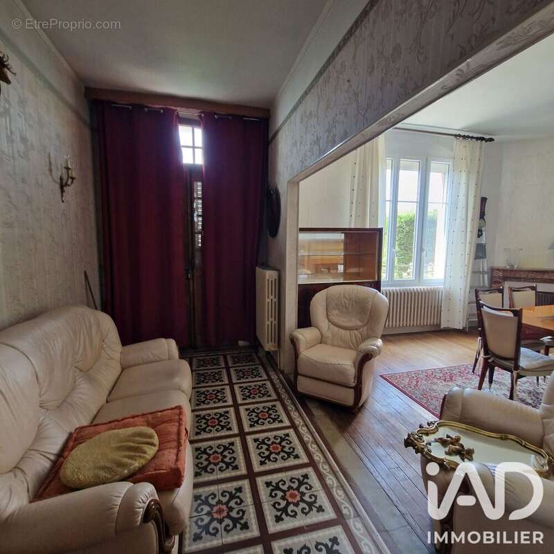 Photo 3