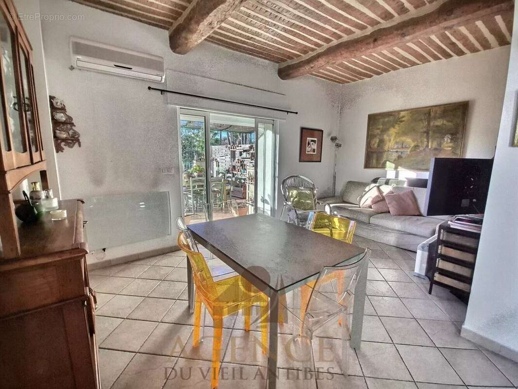 Appartement à ANTIBES