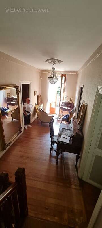 Toulousaine de 206m²avec dépendances sur un terrain de  4h 5900 - photo 6