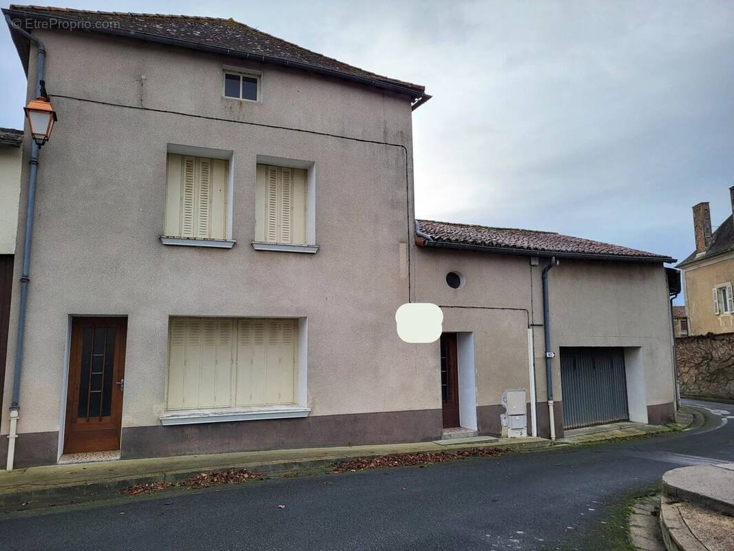 Maison à MOULISMES