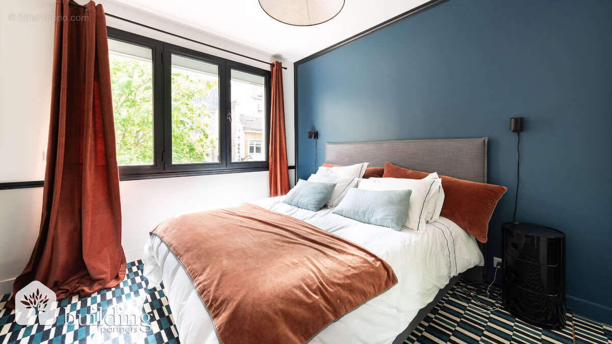 Appartement à NEUILLY-SUR-SEINE