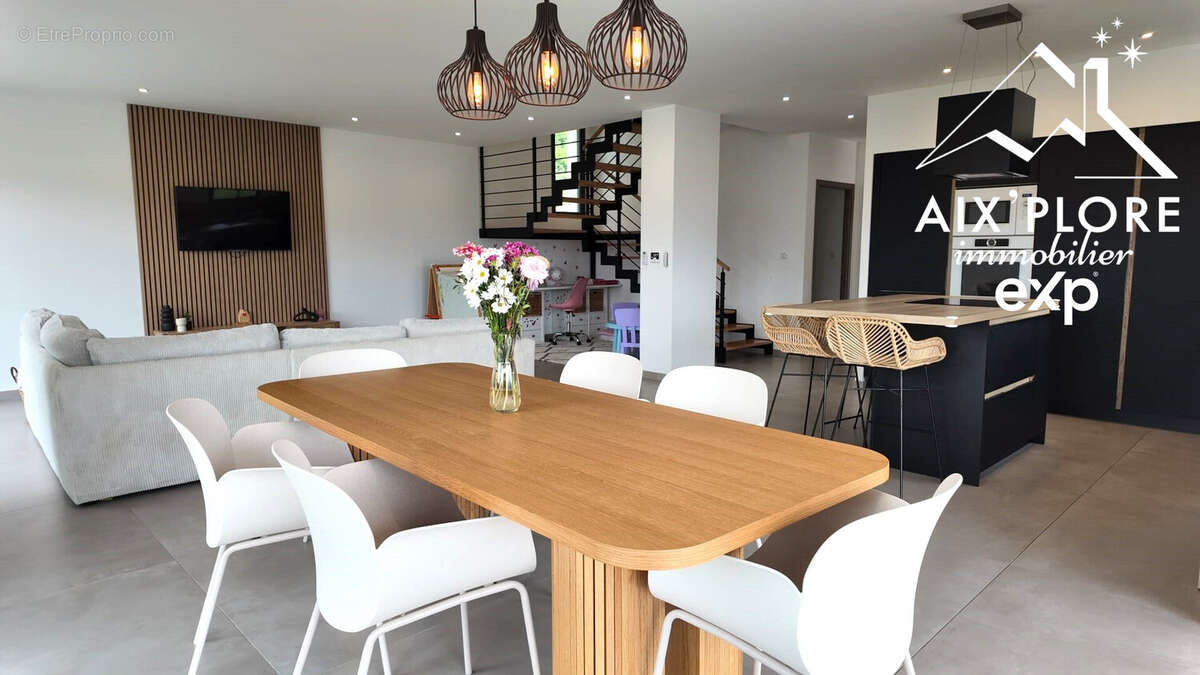 Maison 187 m² à Villette-Sur-Ain  - photo 4