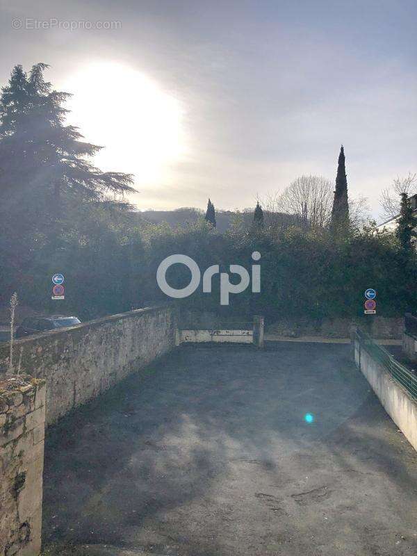 Appartement à TERRASSON-LAVILLEDIEU