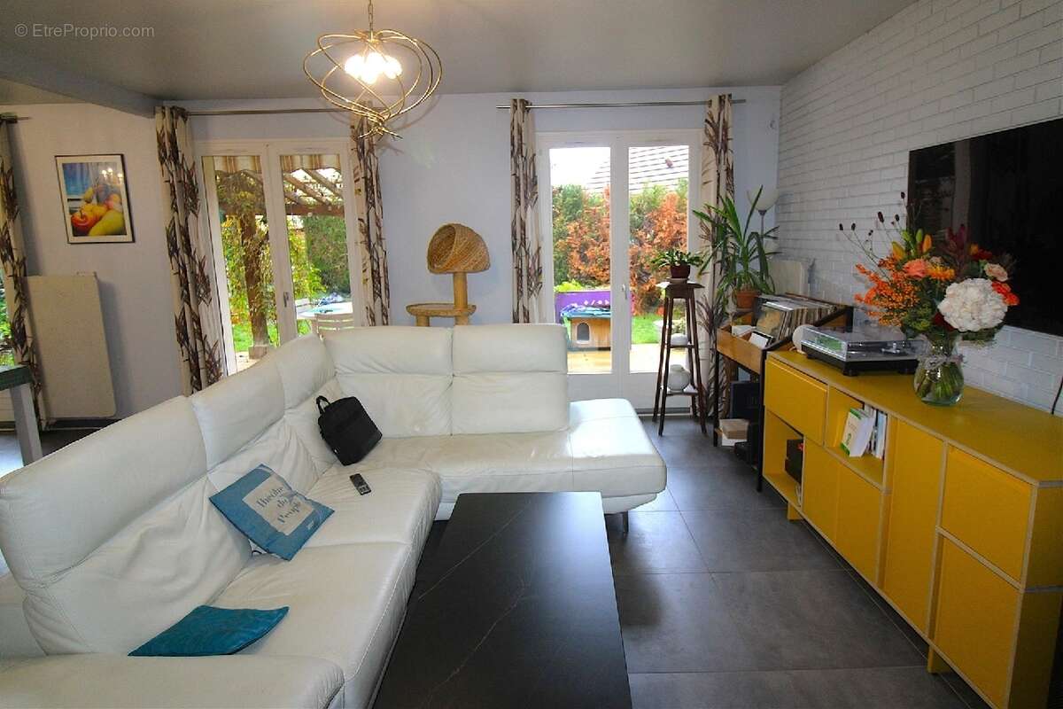 Maison à YERRES