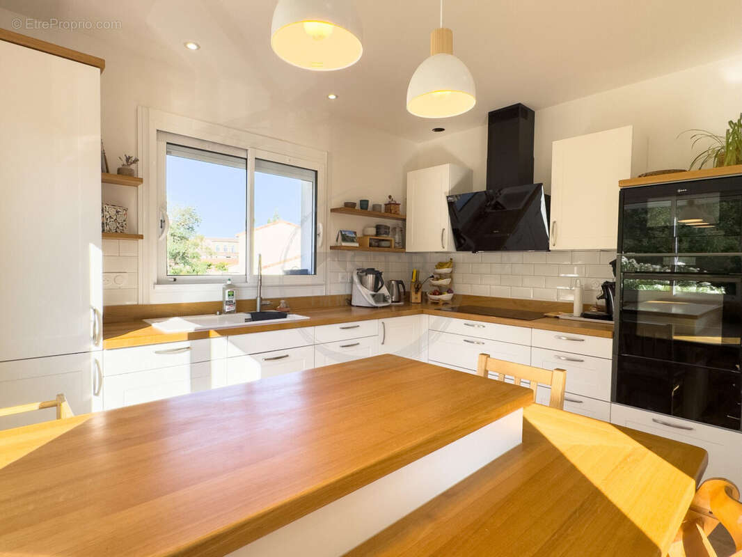 Maison 98 m² à Saint-Julien-En-Saint-Alban  - photo 9
