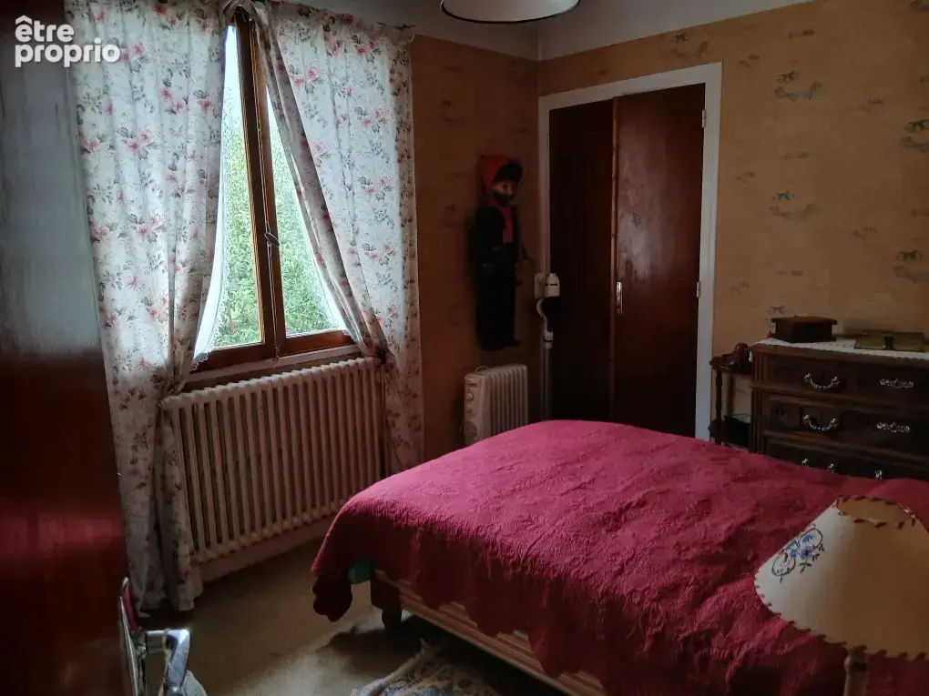 SAINT AVRE Maison environ 60 m2 sur 540 m2 de terrain - photo 4