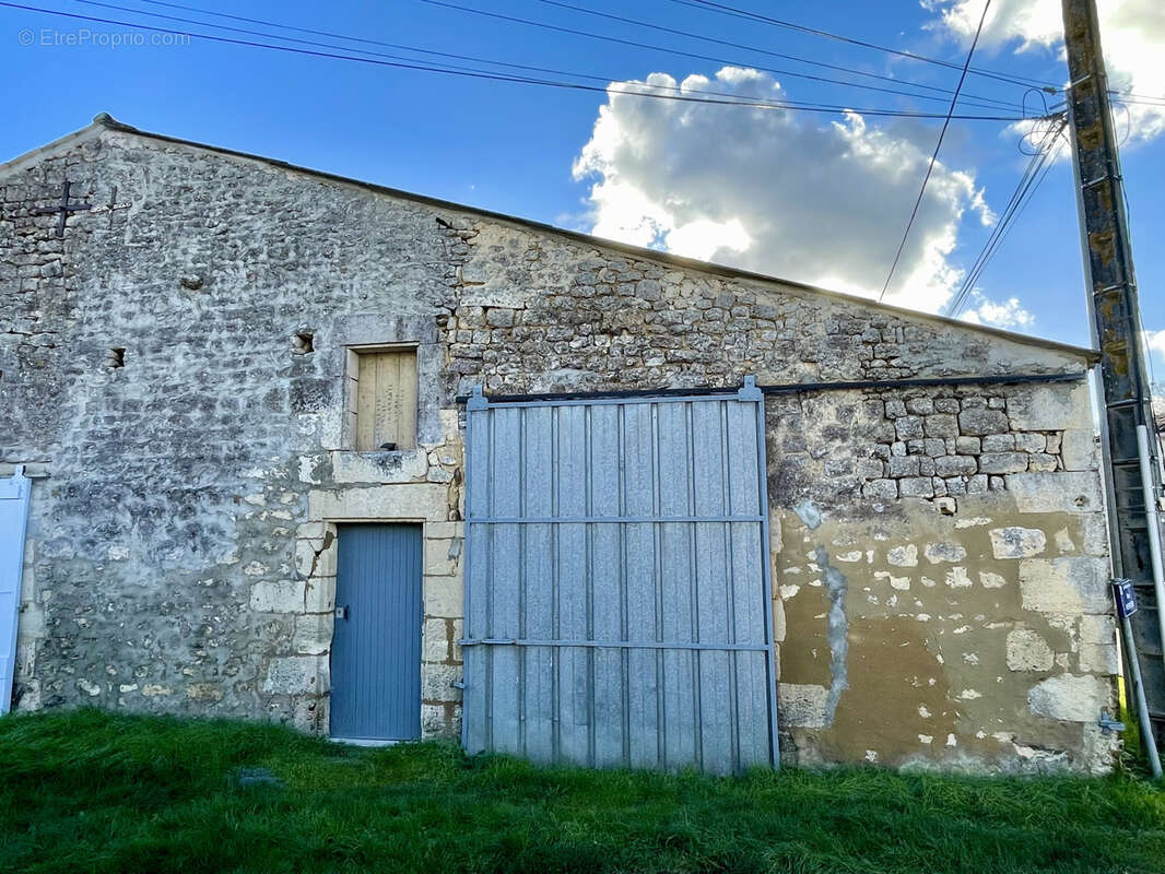 Appartement à SAINT-SAVINIEN