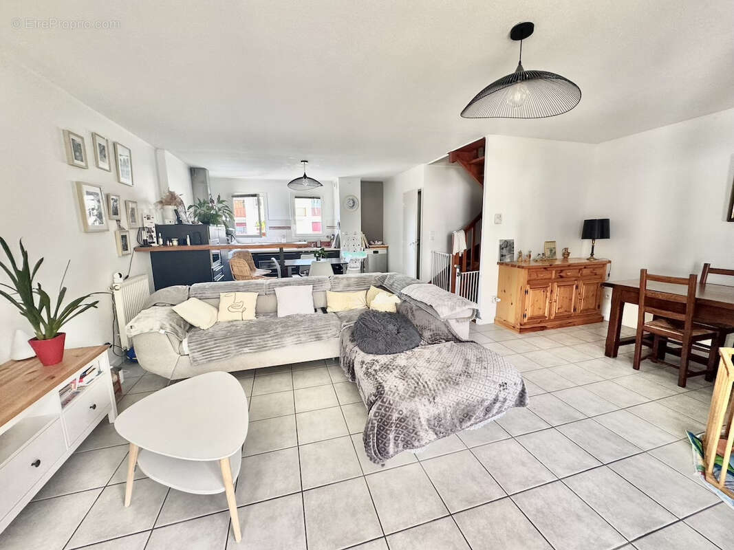 Maison à LARRESSORE