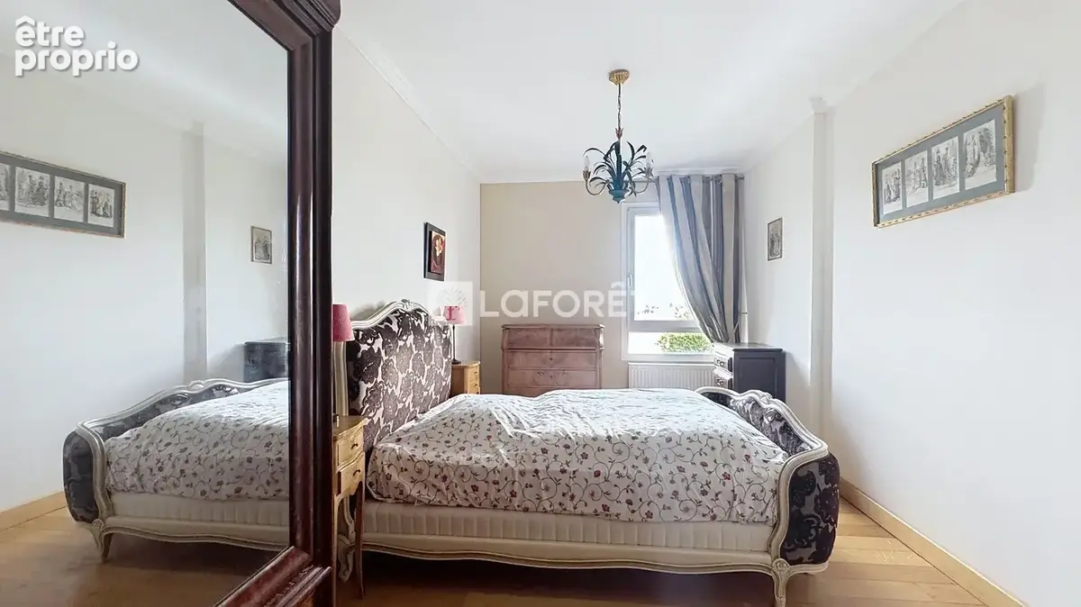CALAIS - Hyper centre - Appartement 4 chambres - 119m2 - photo 4