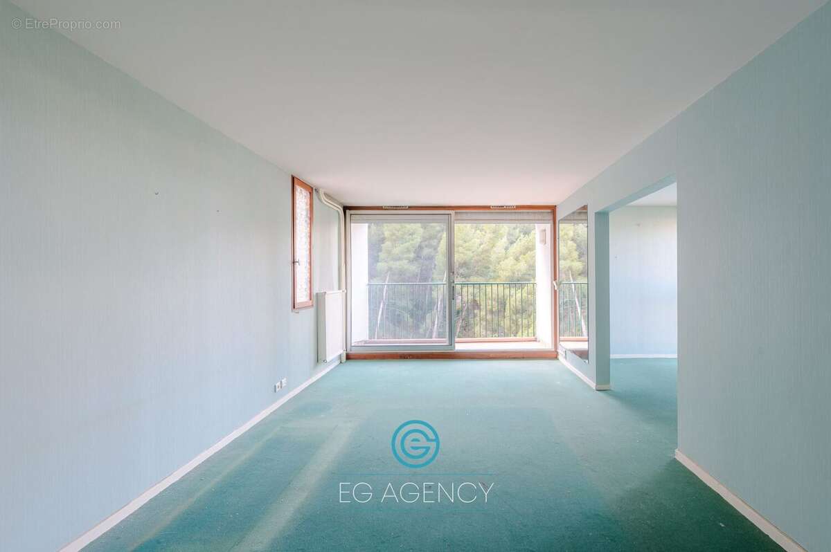 Appartement à MARSEILLE-8E