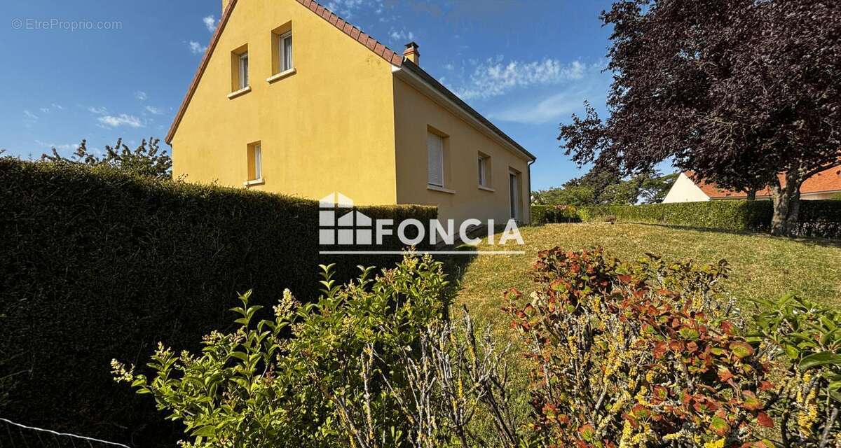Maison familiale proche Fresnay sur Sarthe ! - photo 3