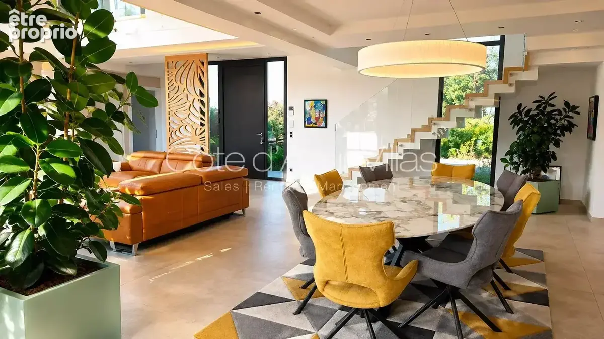 Villa contemporaine d'exception avec volumes spectaculaires et vue panoramique - photo 4