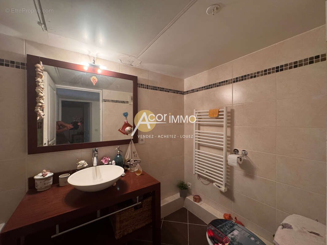 Appartement à SIX-FOURS-LES-PLAGES