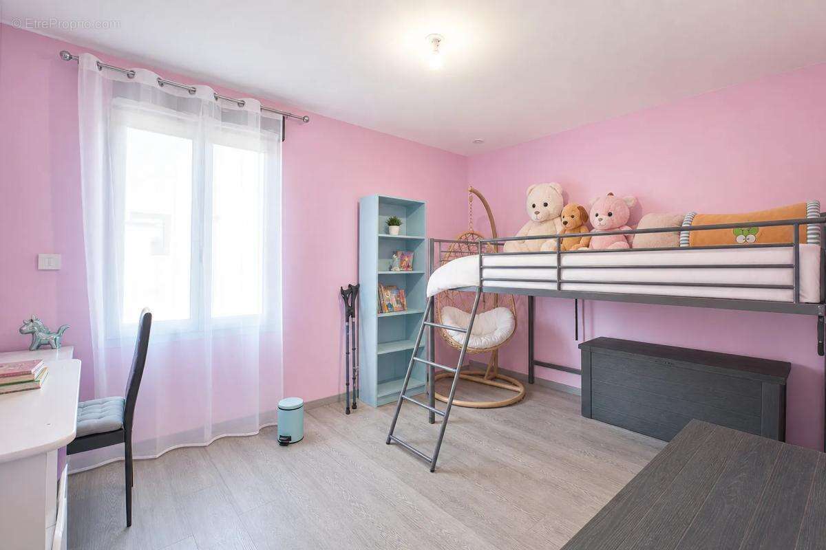 Maison de 9 pièces de 225 m² située à Chaligny - photo 10